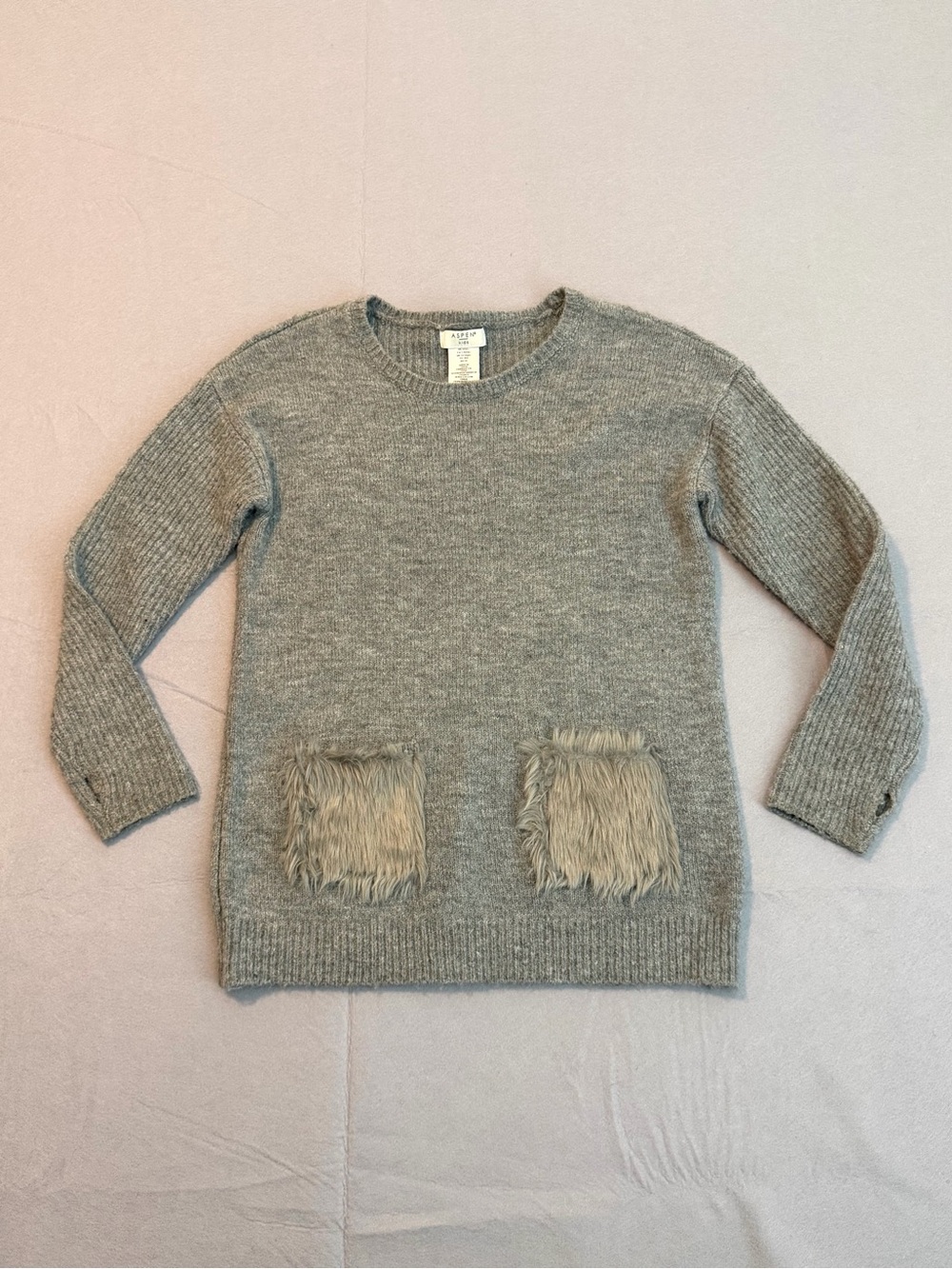 Aspen Kids Sweater Gray Heathered With Furry Pockets And Thumb Holes Size 13-14